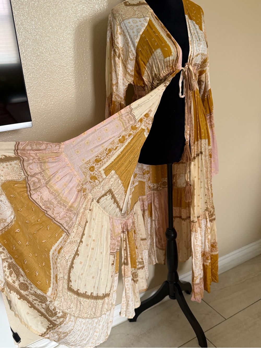 Dress Forum Boho Patchwork Paisley Maxi Kimono Duster Bell Sleeve S NWOT - Picture 3 of 10